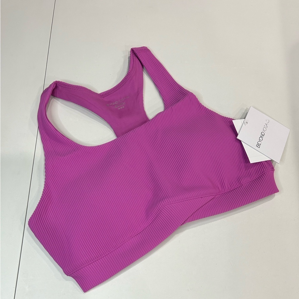 Beyond Yoga Women's Medium Impulse Ribbed Bra Pink Sunset Violet NWT Stretch
